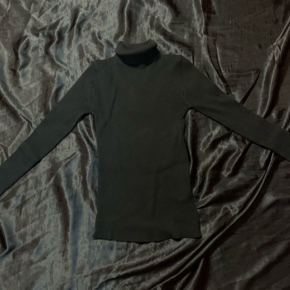 BRAND NEW Black Ribbed Turtle Neck Sweater